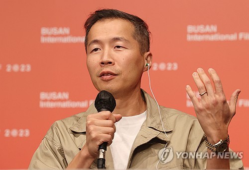 Director Lee Isaac Chung, director of Golden Globe-winning film "Minari," speaks during a press conference at the Busan International Film Festival in the southeastern port city of Busan on Oct. 6, 2023. (Yonhap)