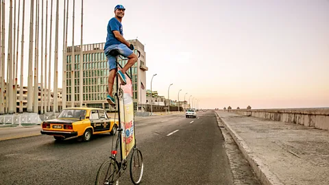 Tod Seelie Guirola Cepero builds Cuba’s tallest bicycles (Credit: Tod Seelie)