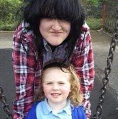 Rhian and her daughter when she was little 
