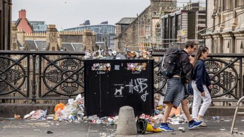 An overflowing bin in Edinburgh 