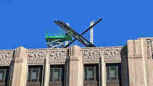 'X' logo installed atop Twitter building, spurring San Francisco to investigate