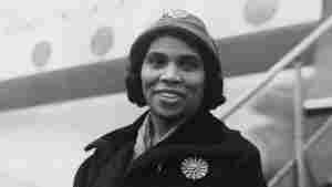 Marian Anderson arrives in London in 1952. On June 8, the Philadelphia Orchestra named its main performance hall in her honor.