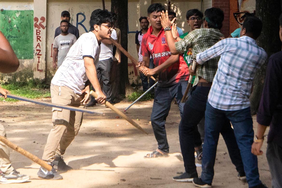 Violent clashes leave scores injured in Bangladesh