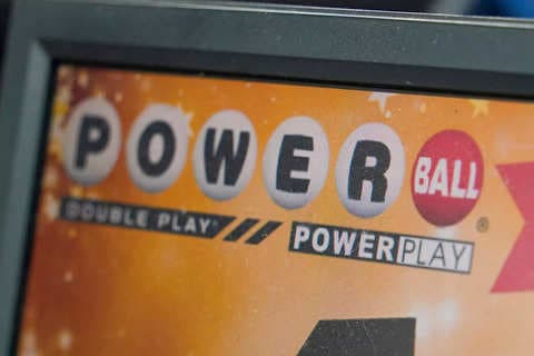 Christmas Powerball pot rises to almost $640 million