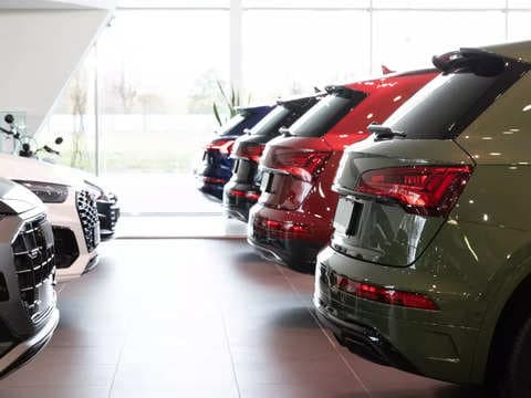 Best festive auto sales in the last 4 years, but sales may decline says FADA report
