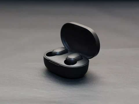 Four out of five wireless earbuds sold in India in 2022 were from an Indian company