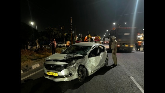According to police, Sohana died after his Mahindra Scorpio collided with a Honda Amaze taxi at the traffic lights near Amity School in Sector 79, Mohali, at 11.25 pm. (HT file photo)